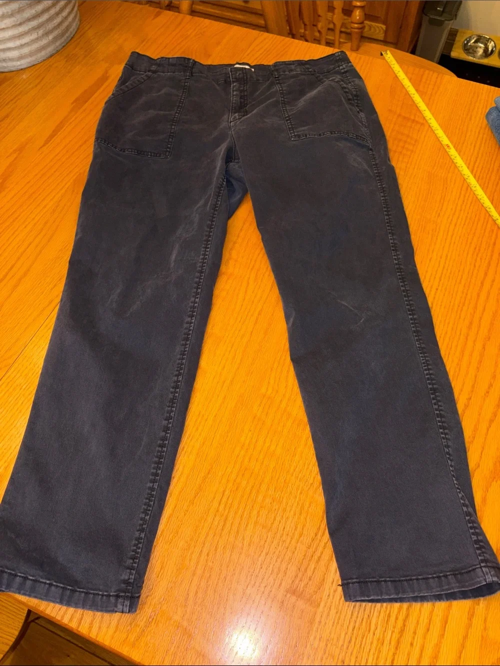 Daily Ritual Women's Cropped Straight Ankle Pants in Navy Blue